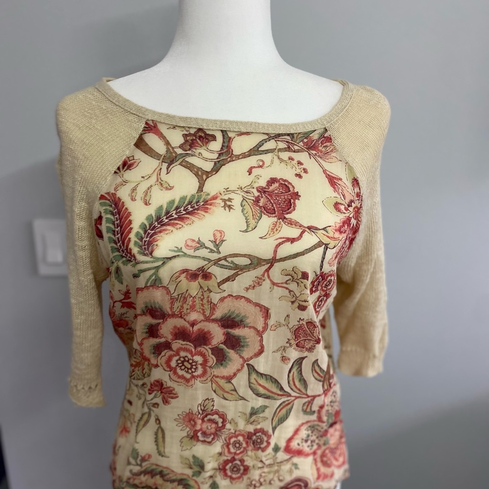 Lightweight sweater
